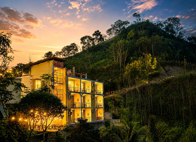 Cloudy Inn Resort