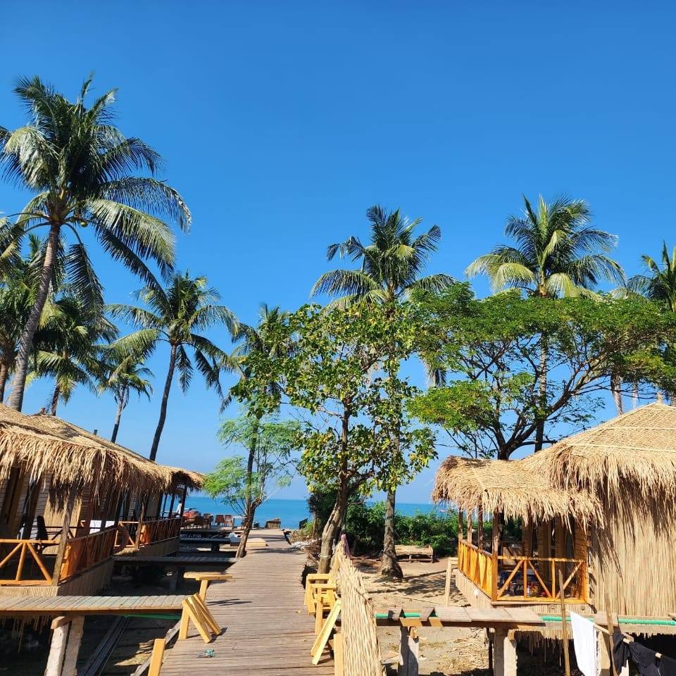 Neel Hawa Beach Resort